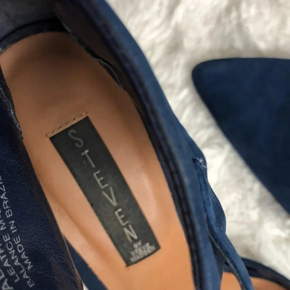 STEVEN By Steve Madden Blue Suede Shoes - Picture 2 of 8